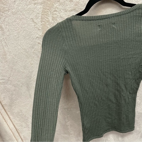 Hollister women’s Y2K Henley thermal shirt long sleeve green size XS - Picture 3 of 7